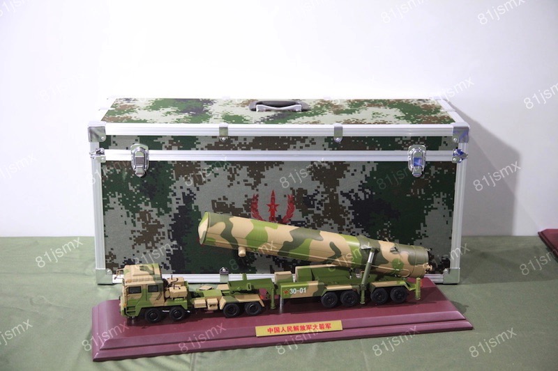 東風31導彈車模型精包裝